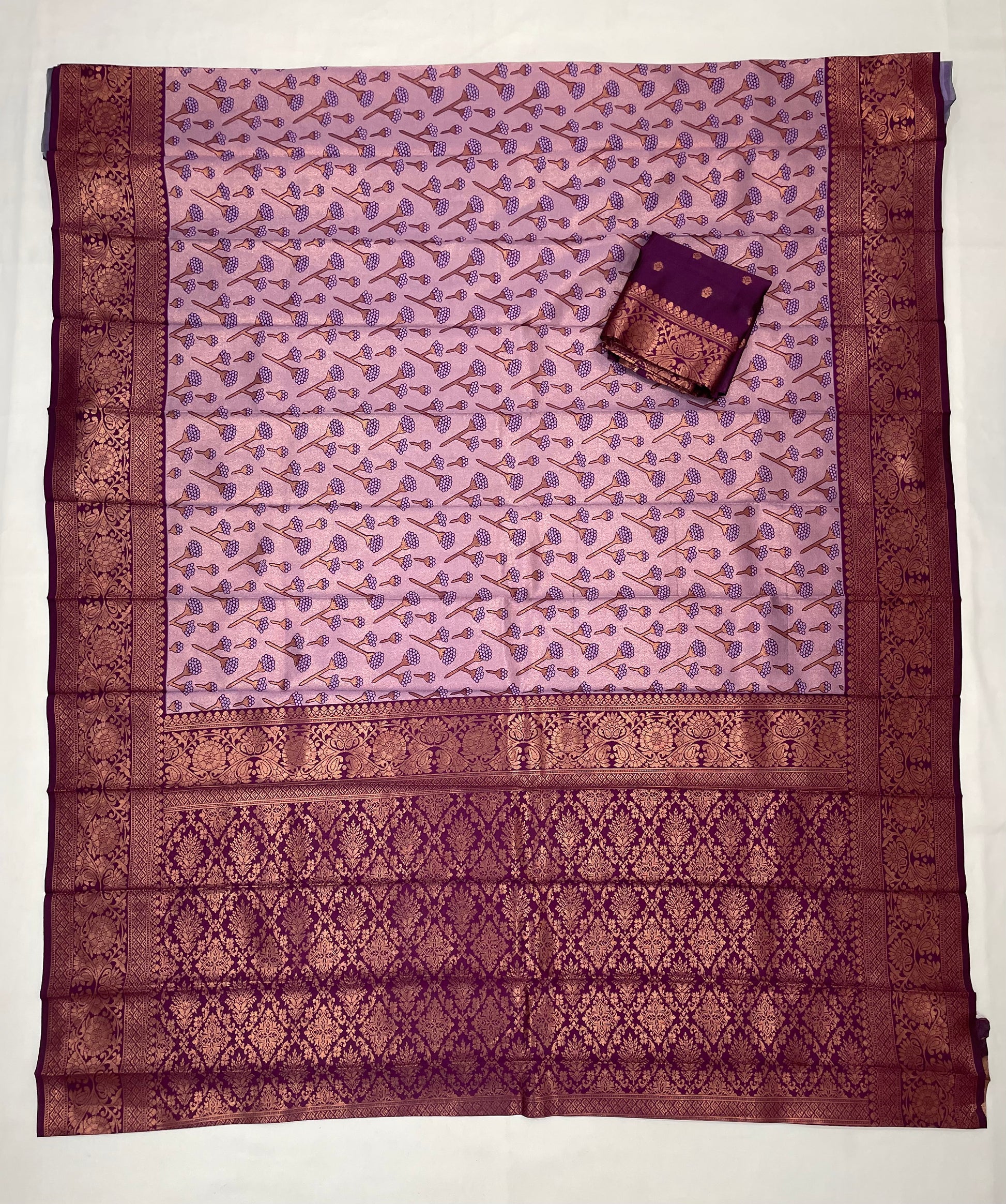 Alluring Purple Color Kanchi Soft Silk Saree With Rich Pallu In Suncity