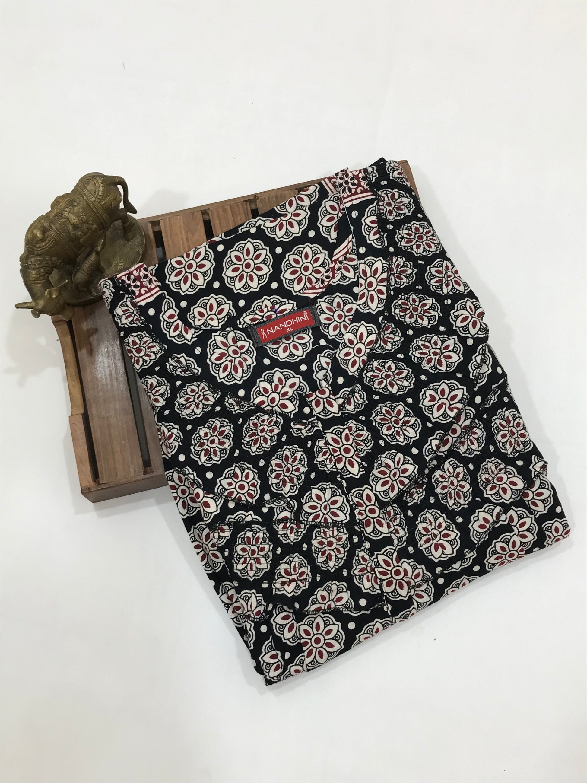 Black Nighty With White Flower Design In Chandler