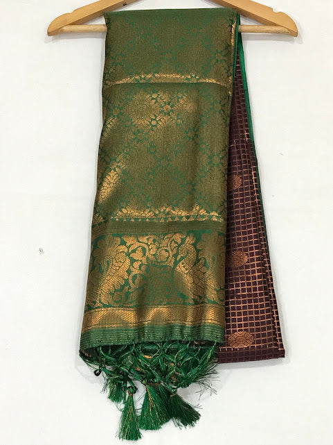 Attractive Purple Colored Art Silk With Contrast Border Royal Look Saree In Near Me