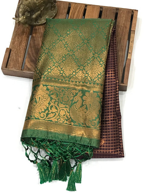 Attractive Purple Colored Art Silk With Contrast Border In USA