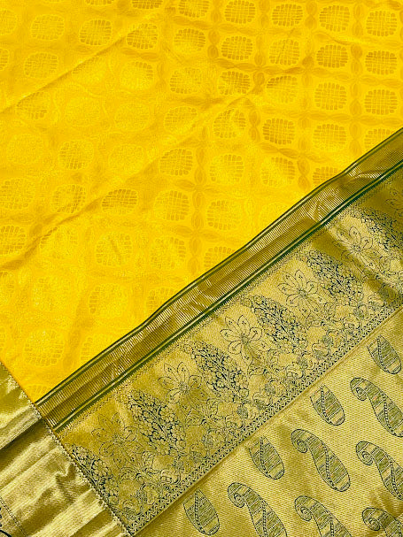Elegant Saree For Women In Tempe