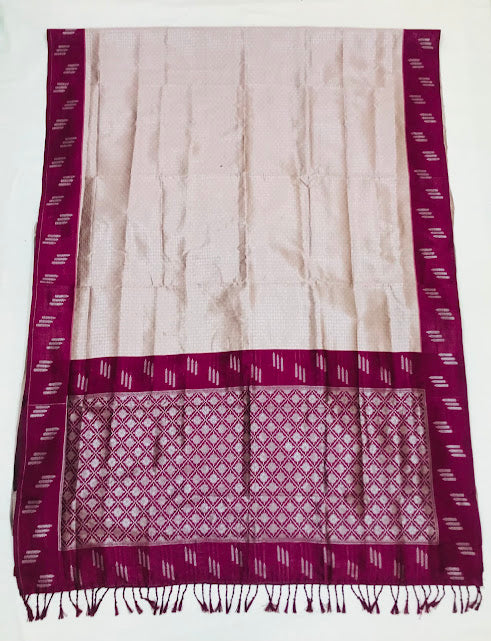 Grey Colored Art Silk With Contrast Border Saree In Yuma
