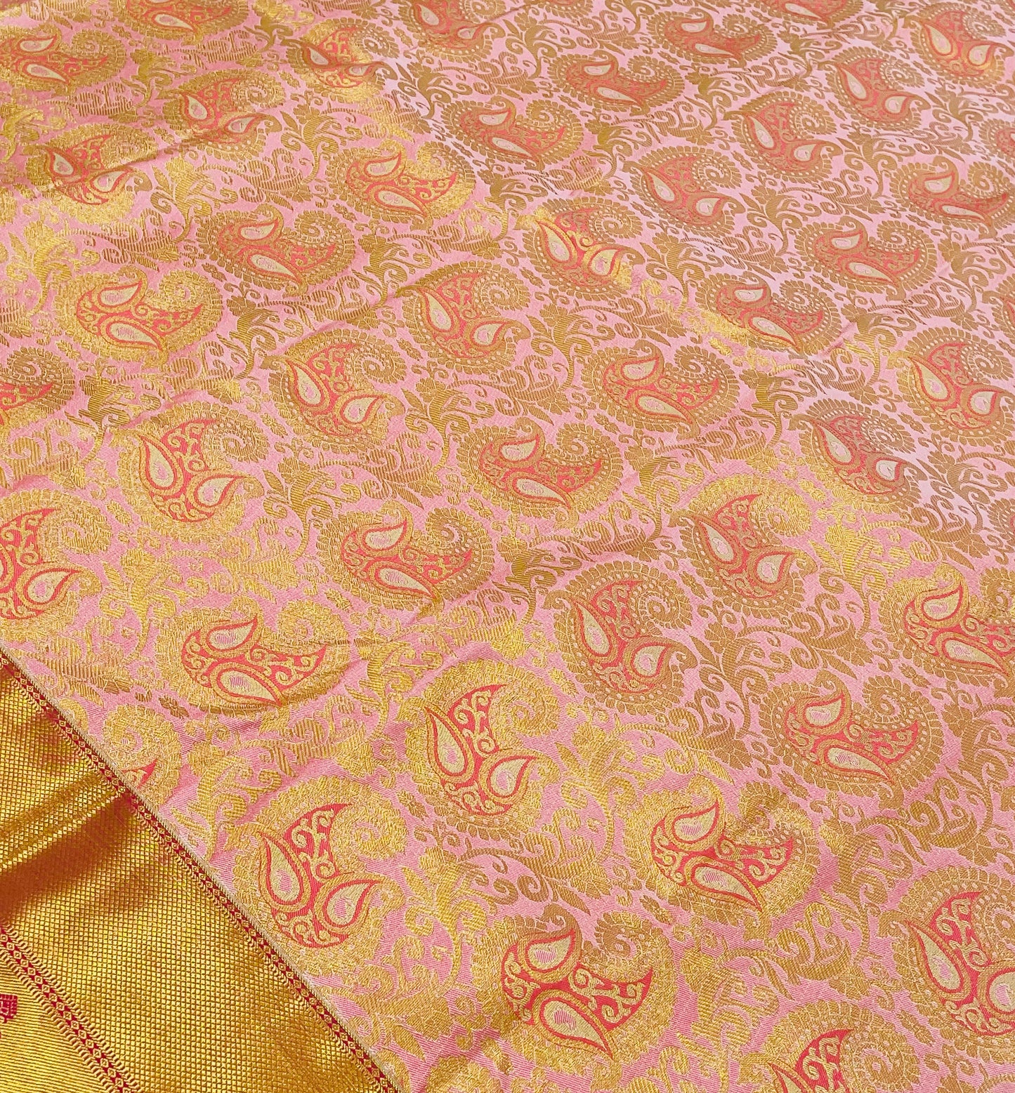 Kanchi Silk Saree For Women In Surprise