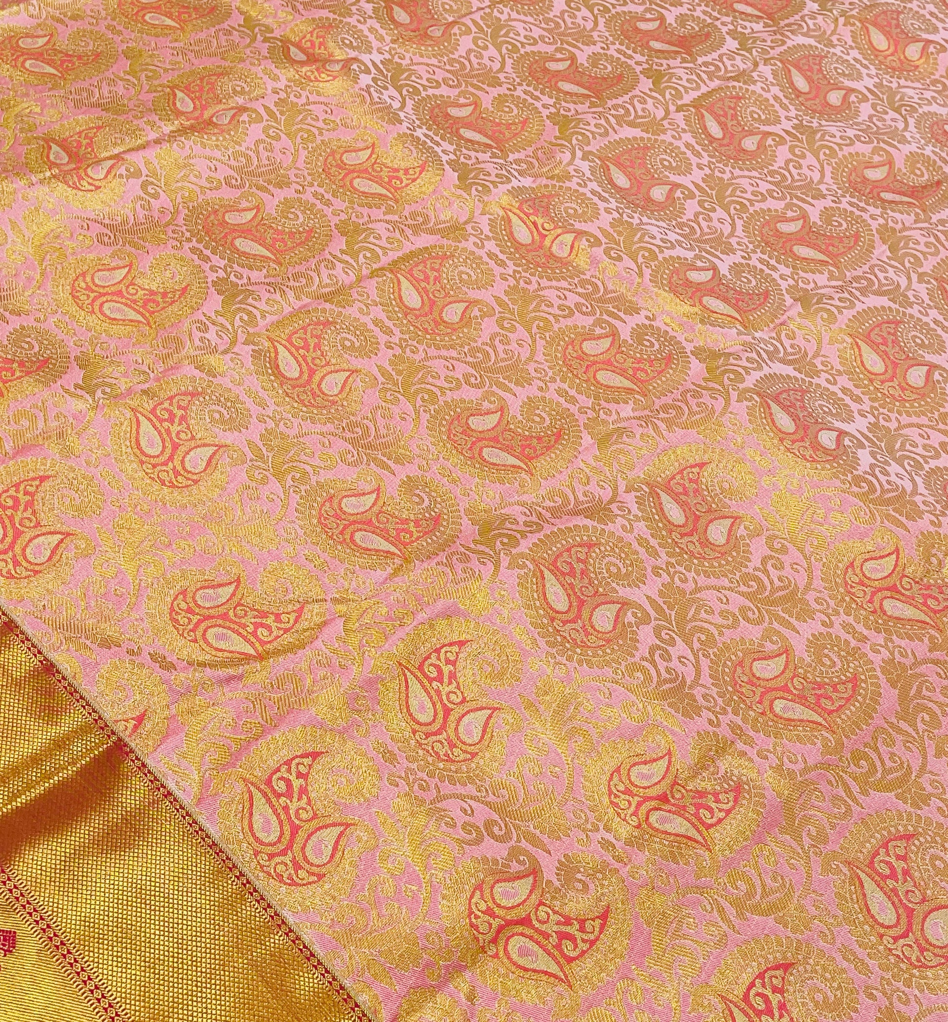Kanchi Silk Saree For Women In Surprise