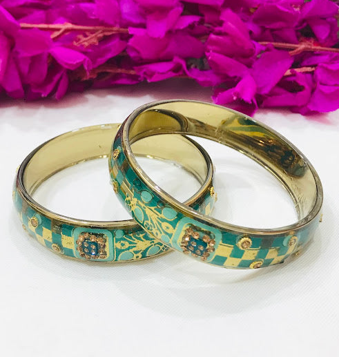 Green Color Glass Bangles Near Me