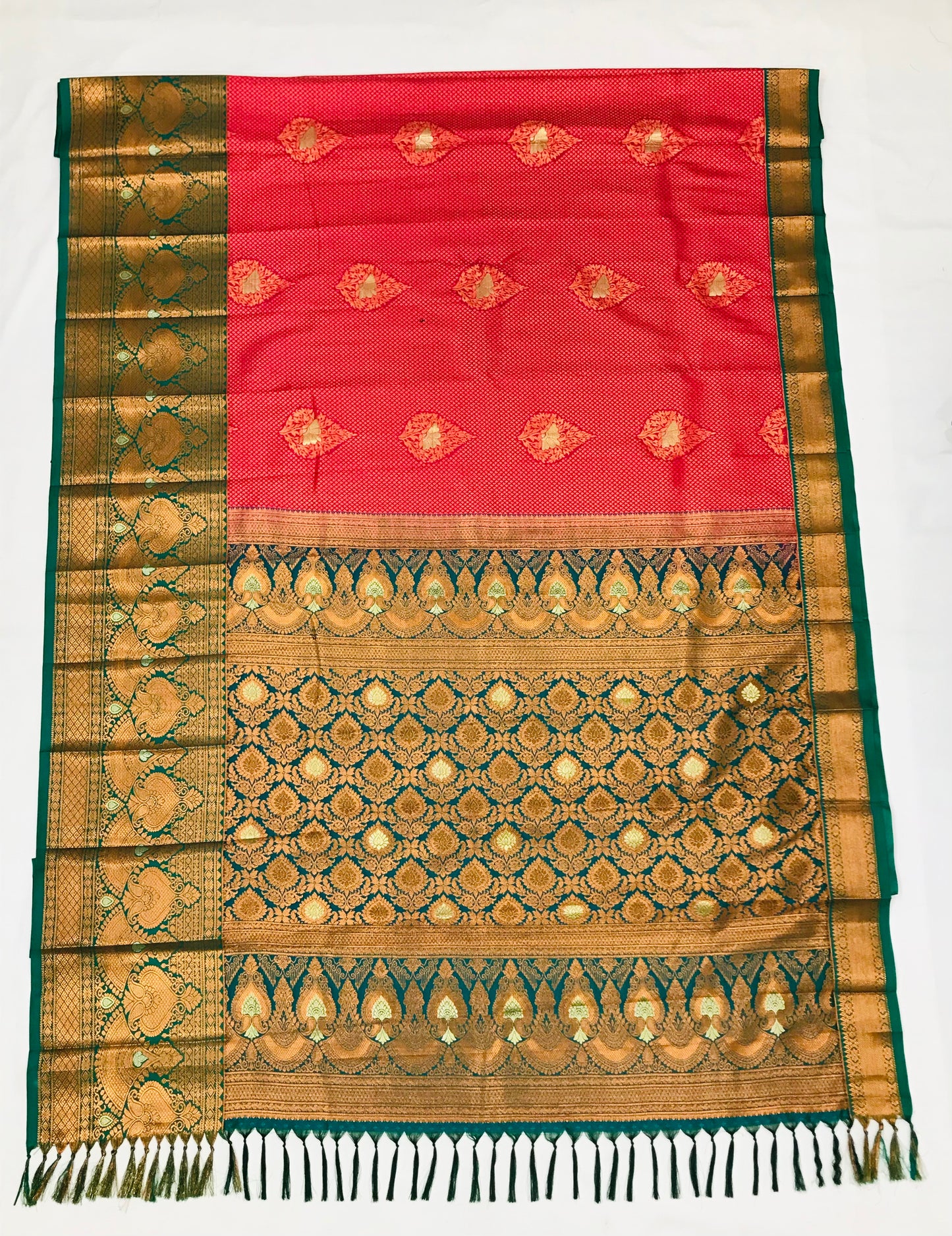 Alluring Pink With Green Colored Art Silk Saree For Women In Mesa