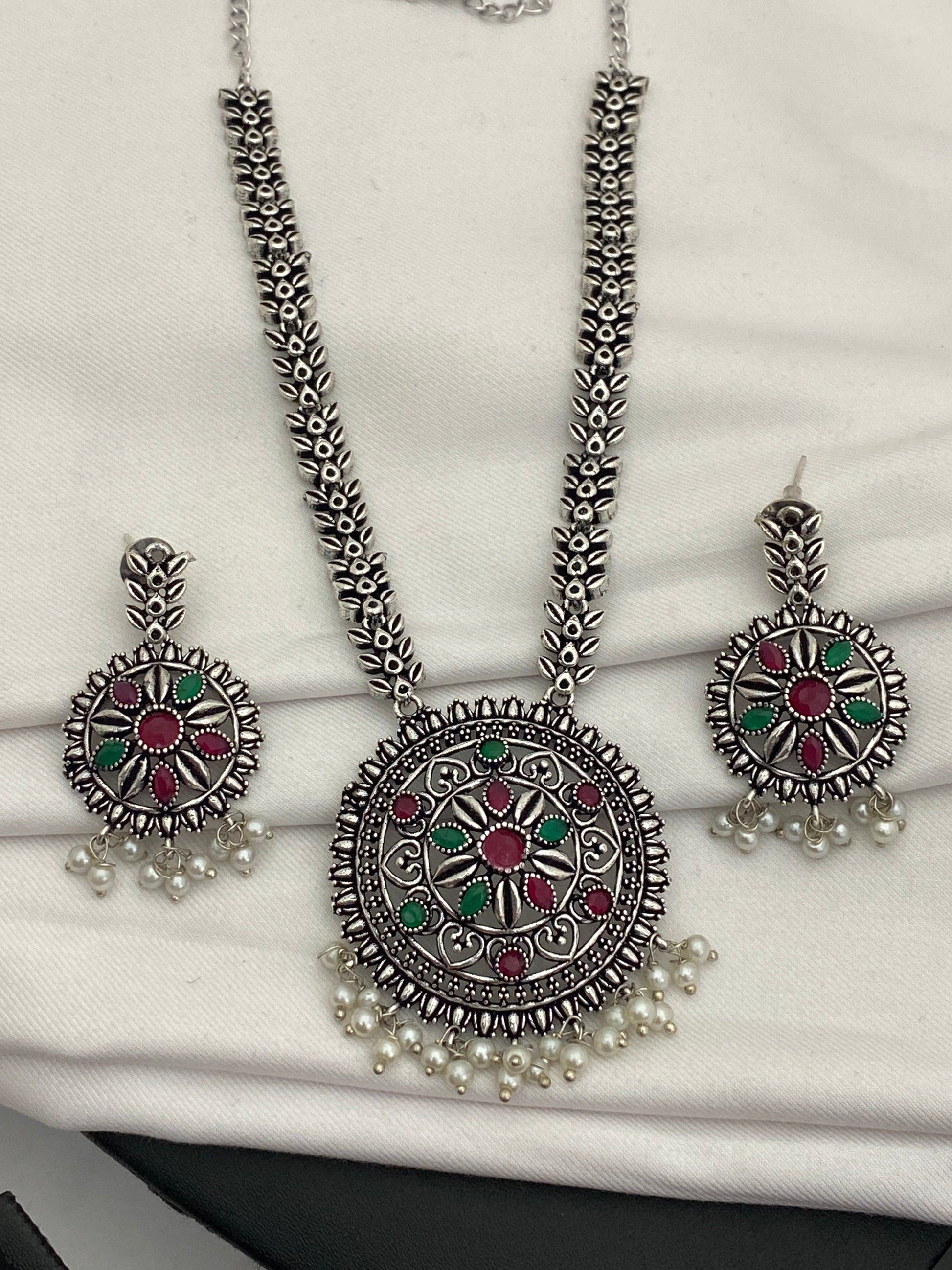 Traditional Jewelry Collections in Glendale