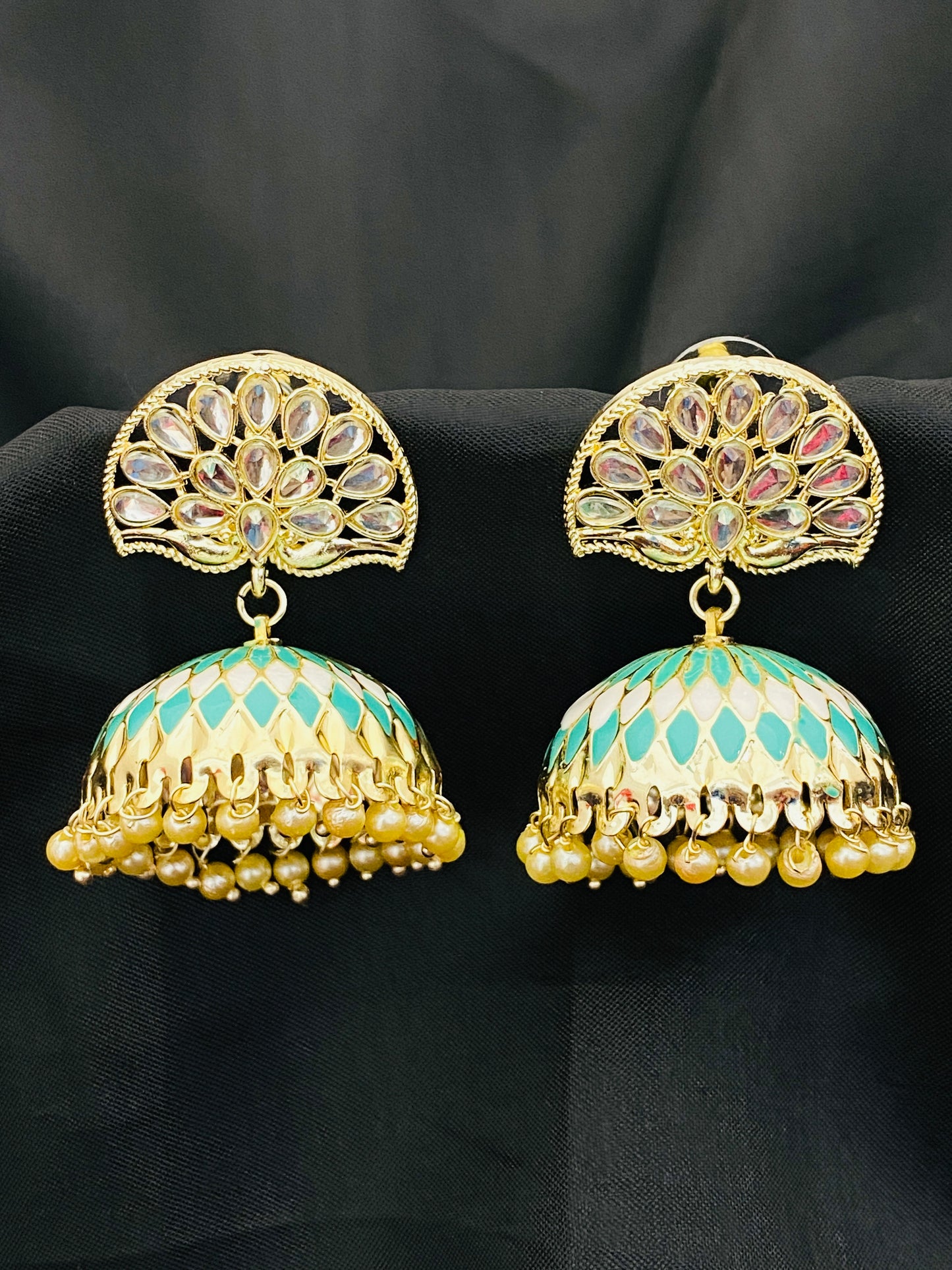 Gorgeous White And Green Earrings