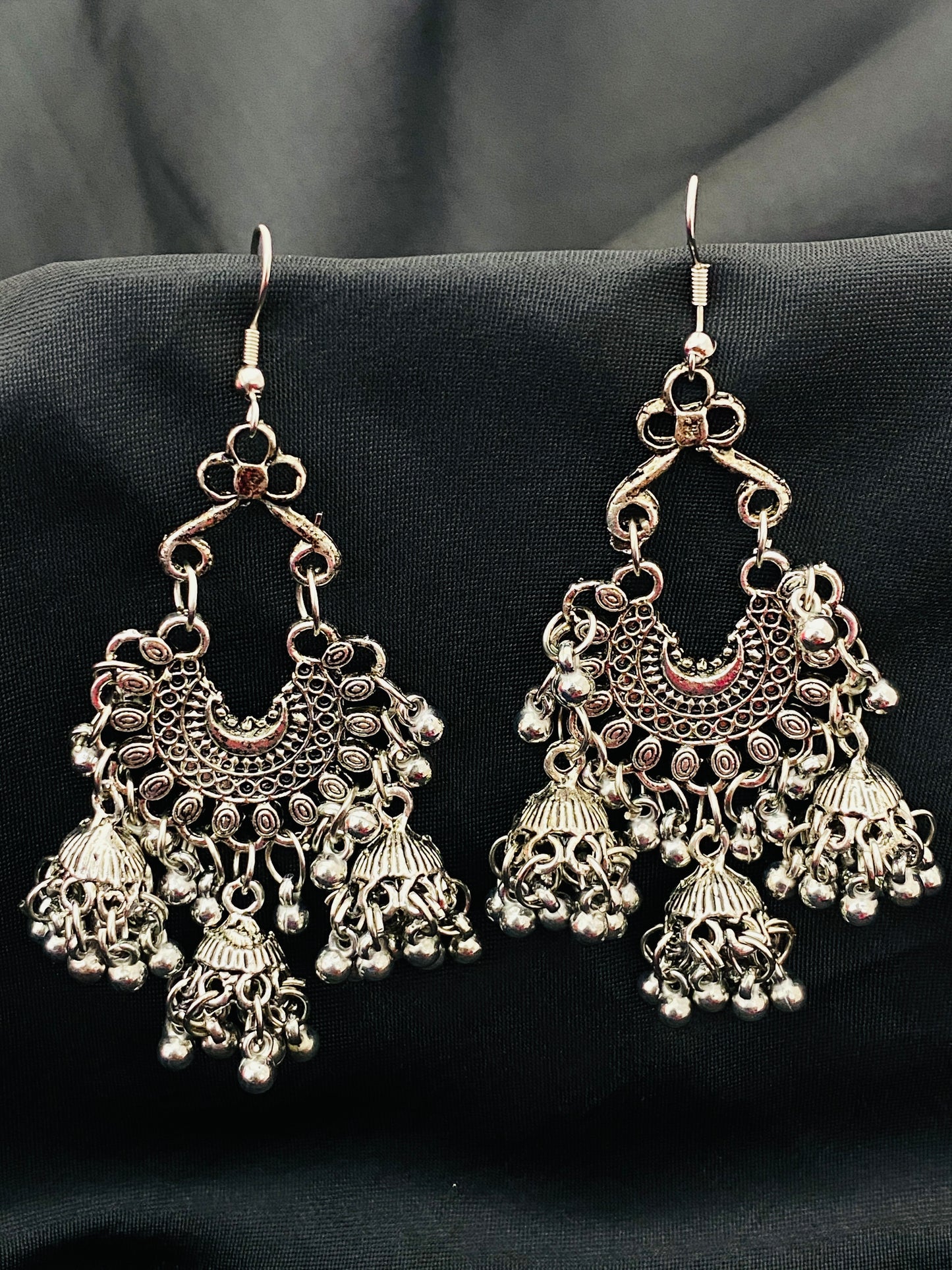 Oxidized Eat Hangings