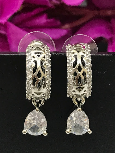 American Diamond White Color Designed Earrings In Sedona