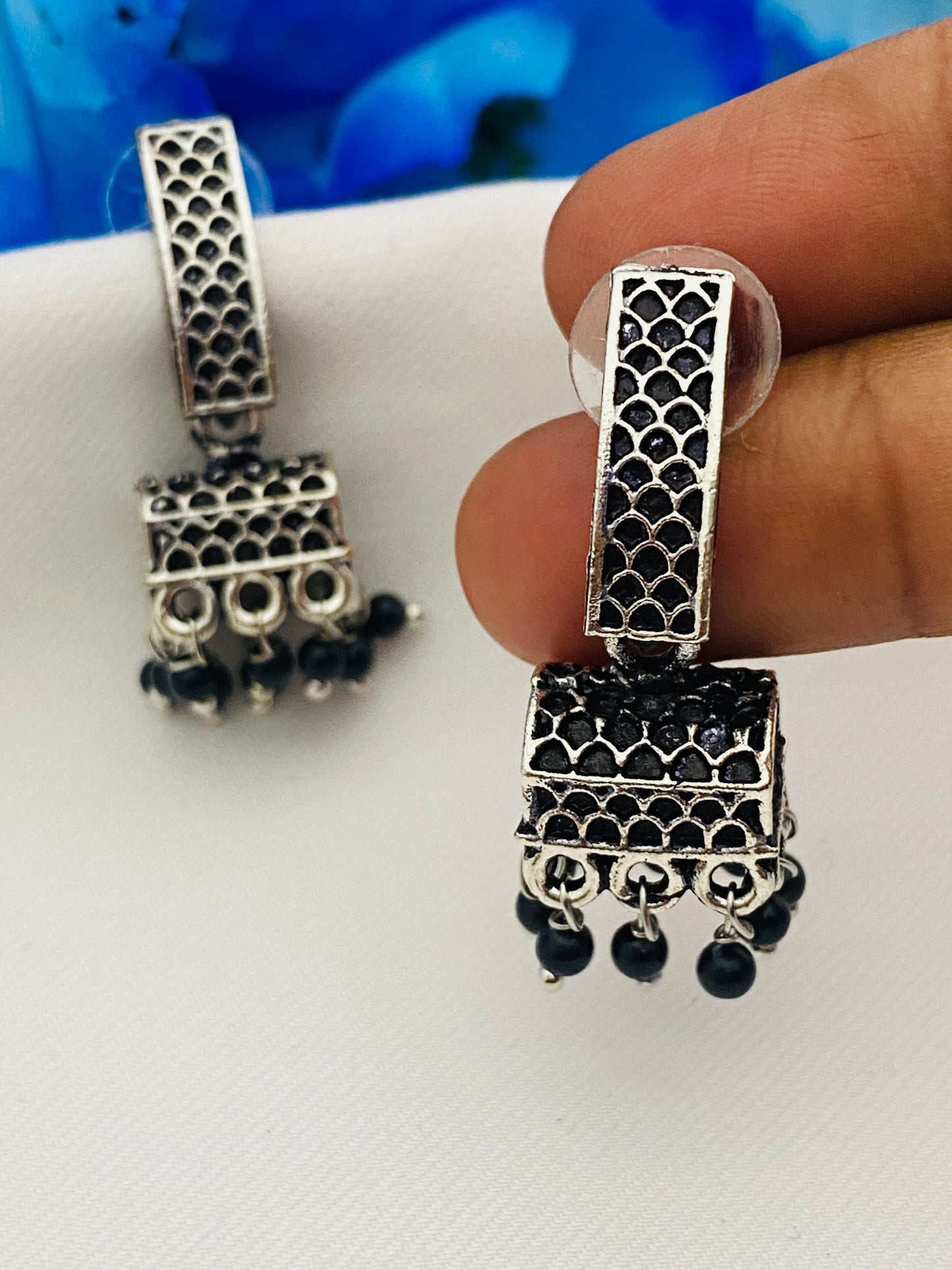 Antique Toned Black Earrings In USA