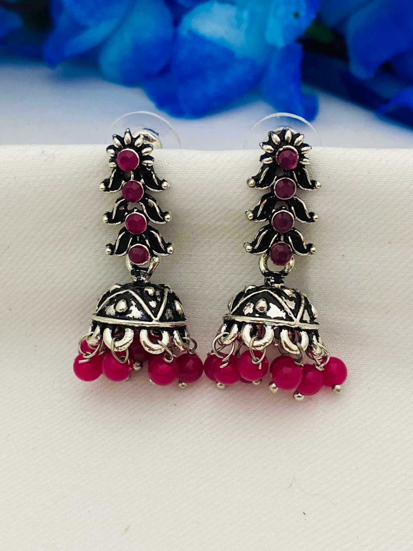 Pretty Oxidized Silver Studded Earrings In Tempe