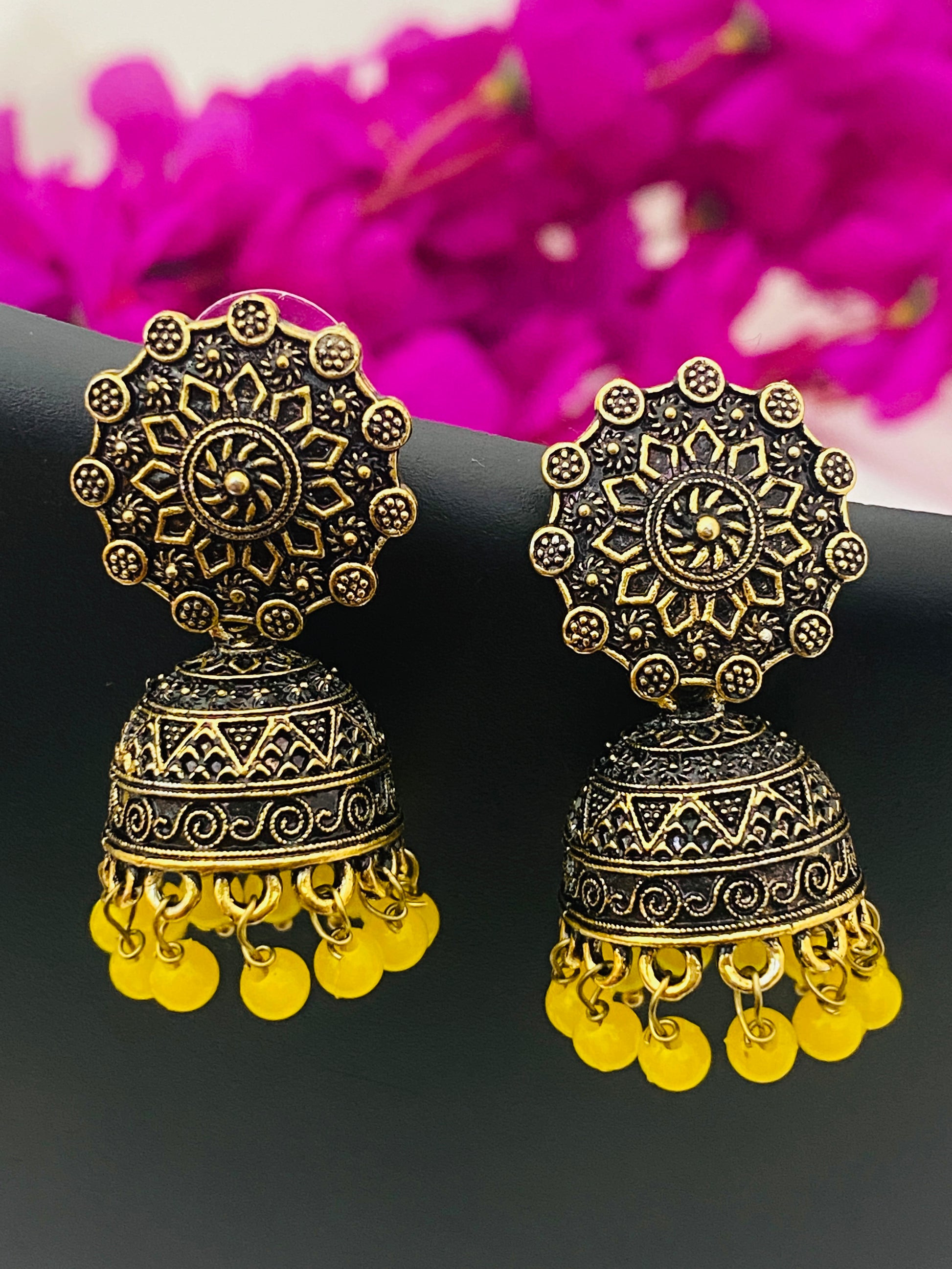 Floral Design Antique Gold Earrings In Kingman