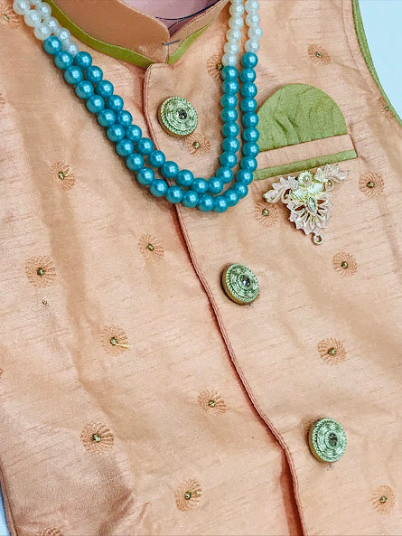 Elegant Brooch Pin And Pearl Mala In Tucson