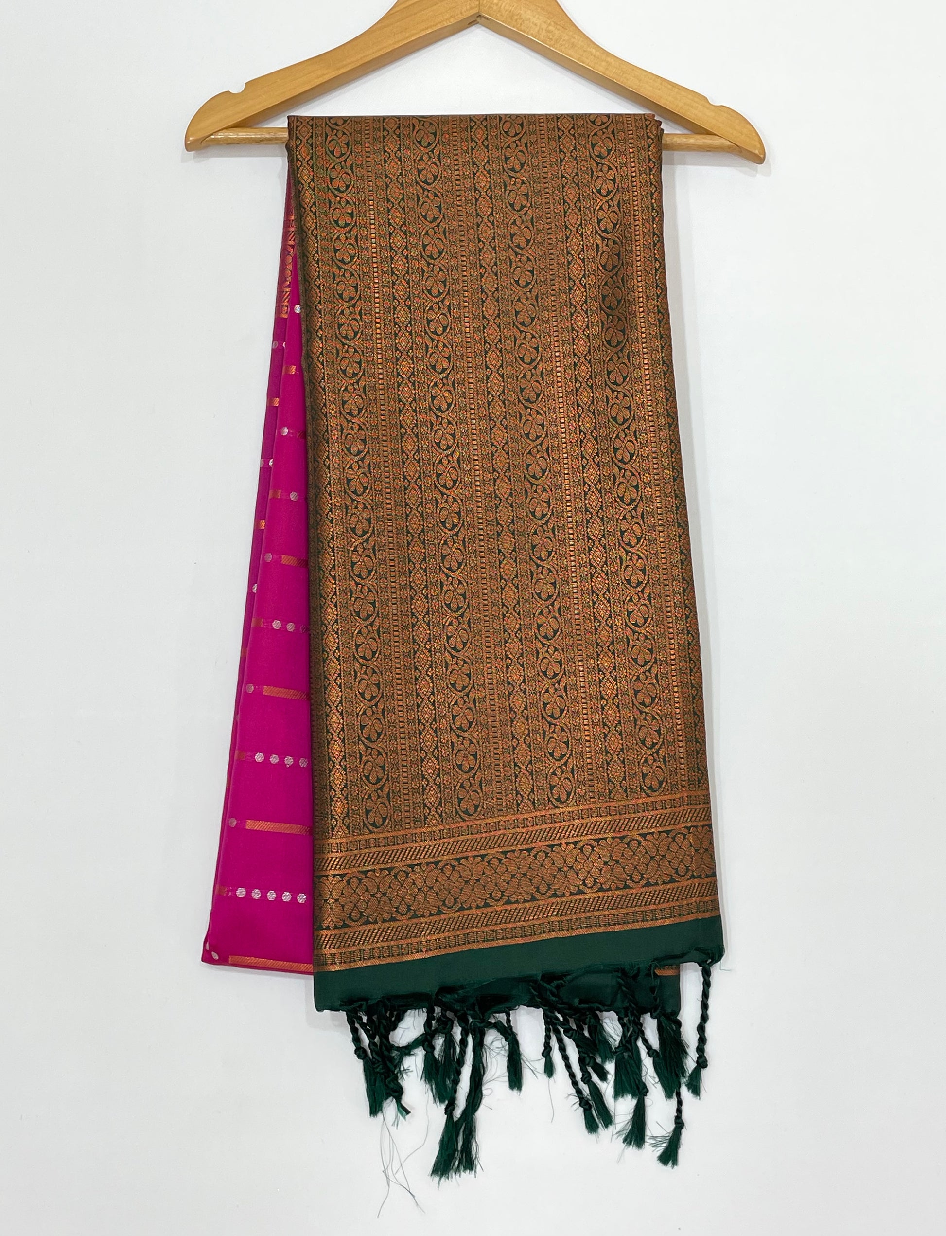 Pink Color Soft Silk Saree With Contrast Rich Pallu And Fancy Tassels In USA