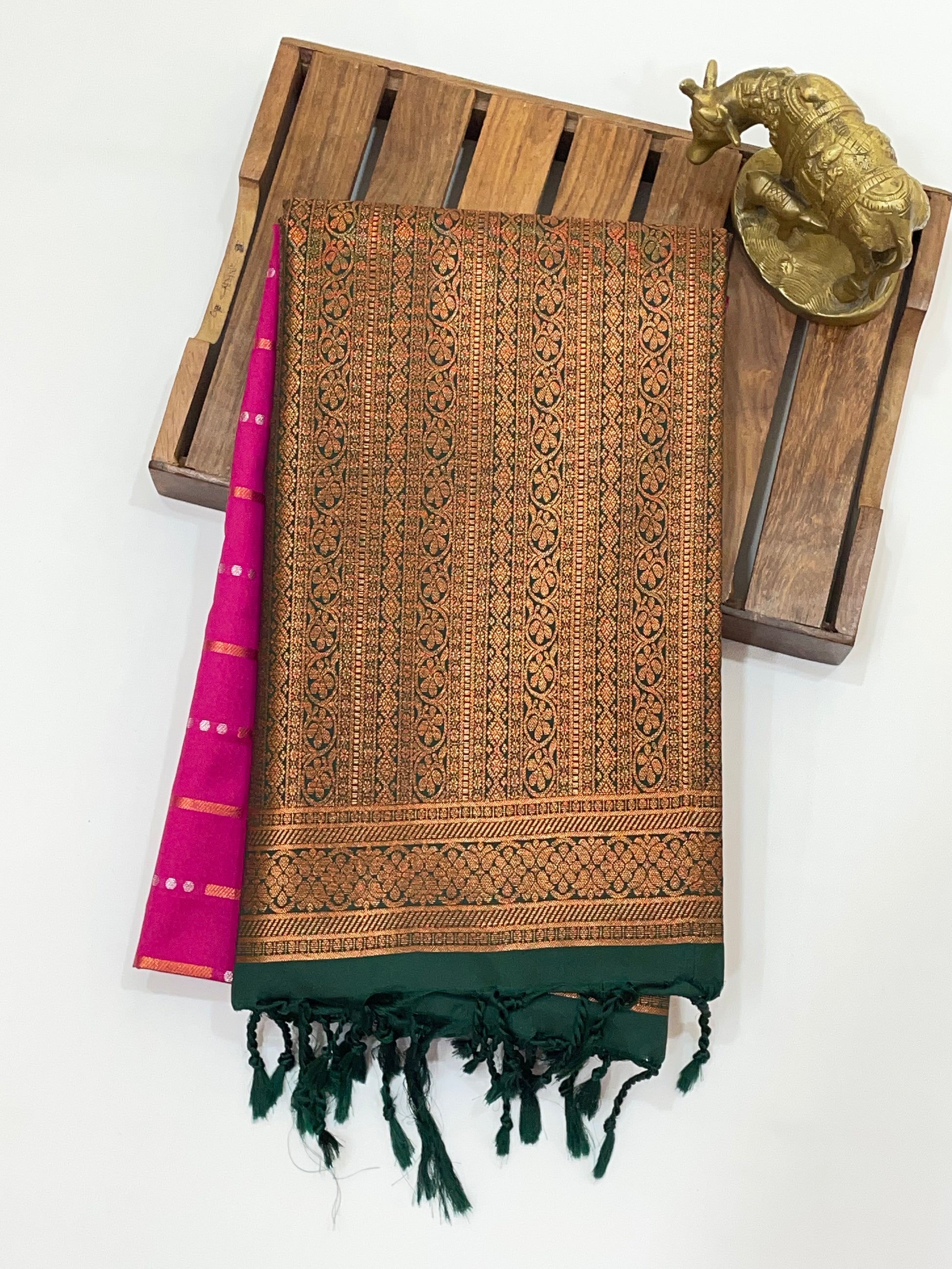 Attractive Pink Color Soft Silk Saree With Contrast Rich Pallu And Fancy Tassels For Women Near Me