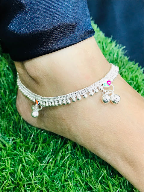 Shimmering Silver Color Anklets In Mesa