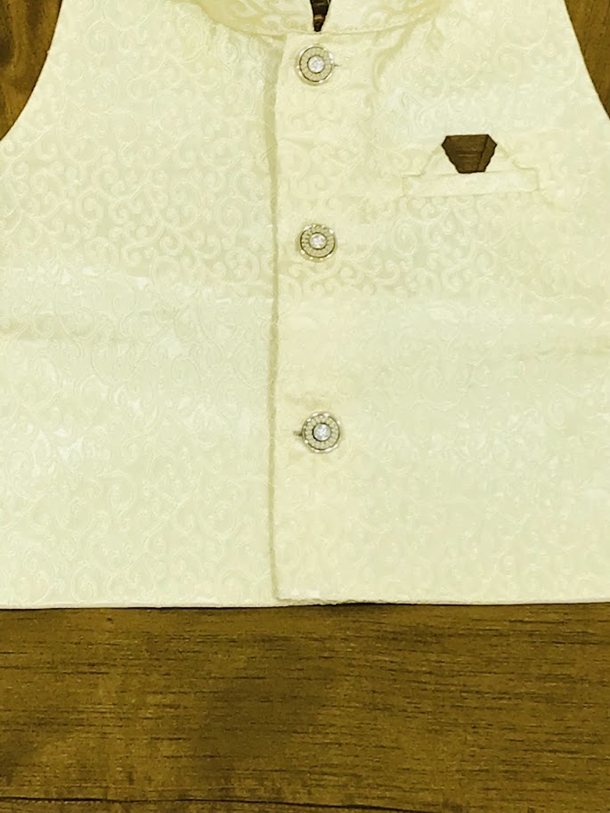 Sherwani Shuts With Brooch Pin In Williams