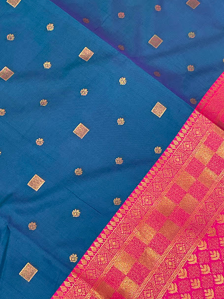 Blue Color Soft Silk Saree With Pink Pallu In Suncity