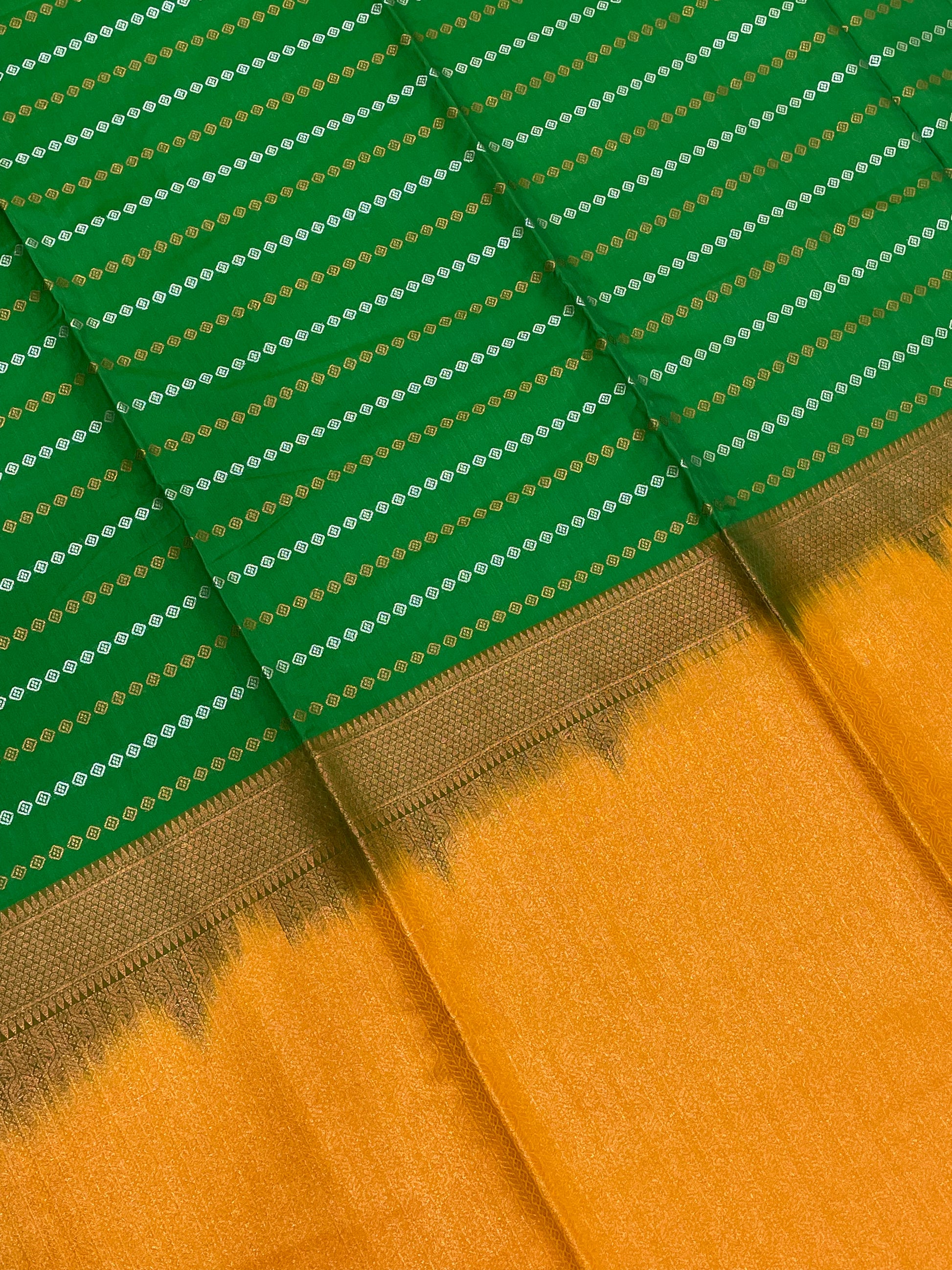 Green Color Soft Silk Saree With Contrast Rich Pallu In Mesa