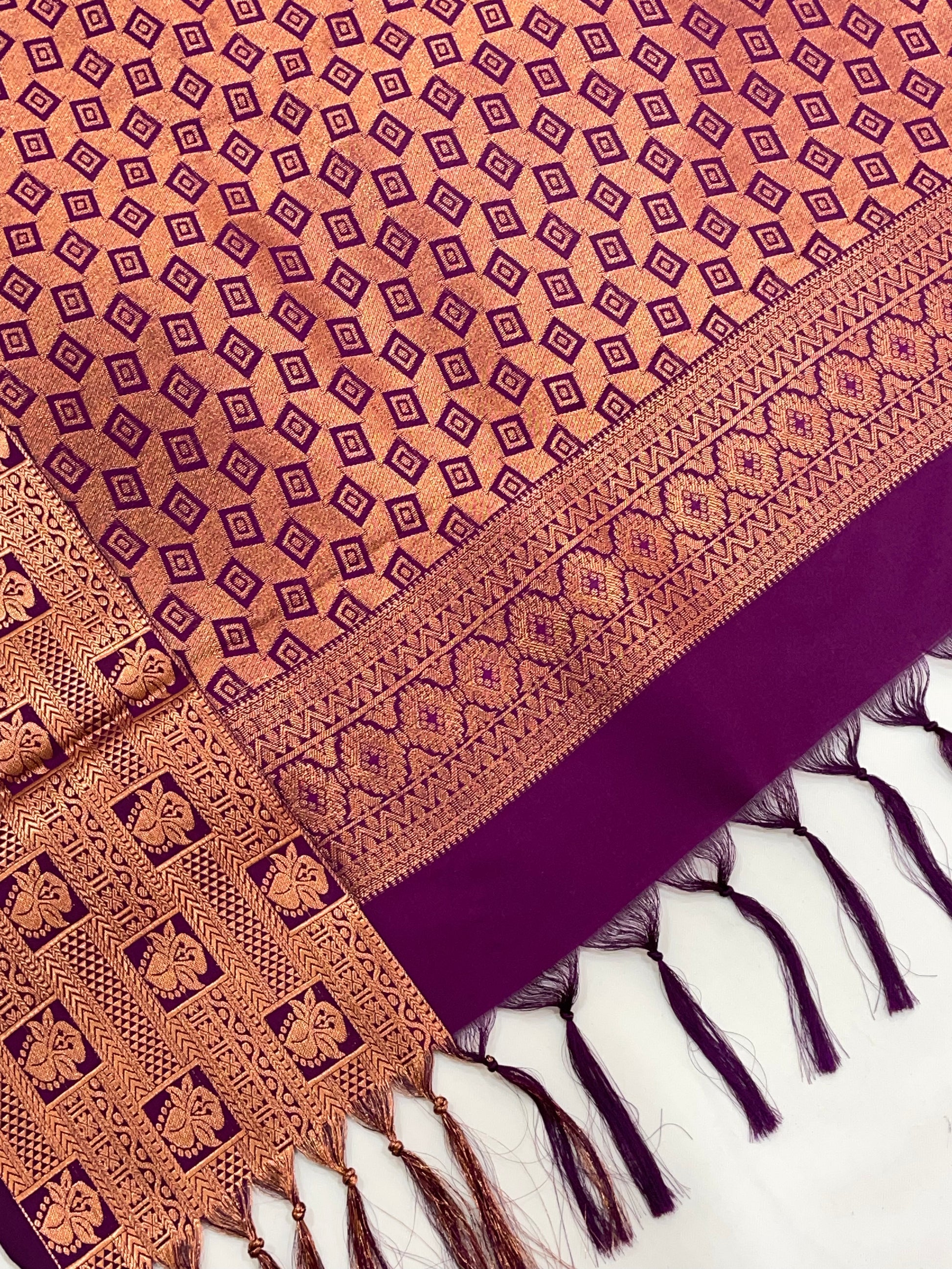 Gray Color Soft Silk Saree With Contrast Rich Pallu And Tassels In Surprise