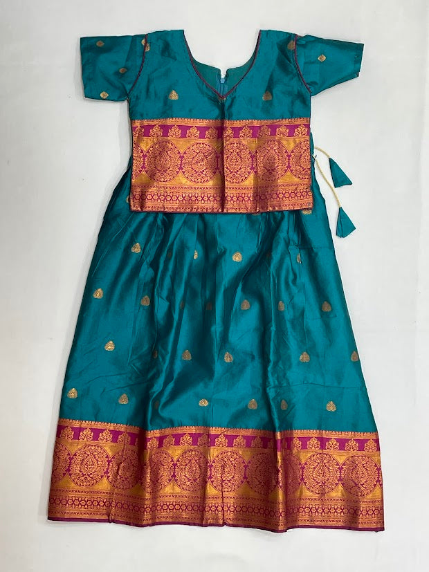 Stunning Green Color With Zari Work Choli Set For Girls Near Me