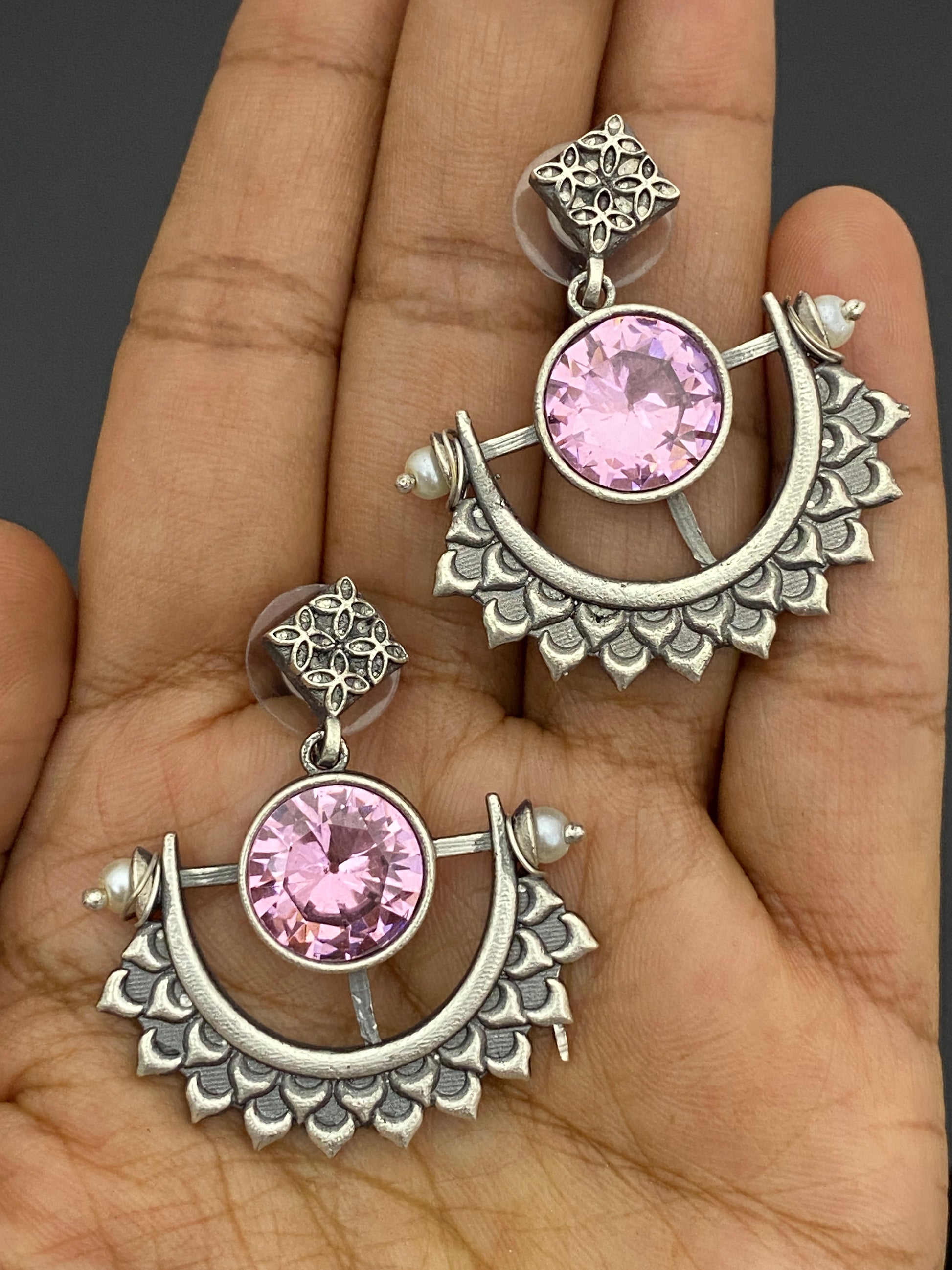 Stoned Earring In Phoniex