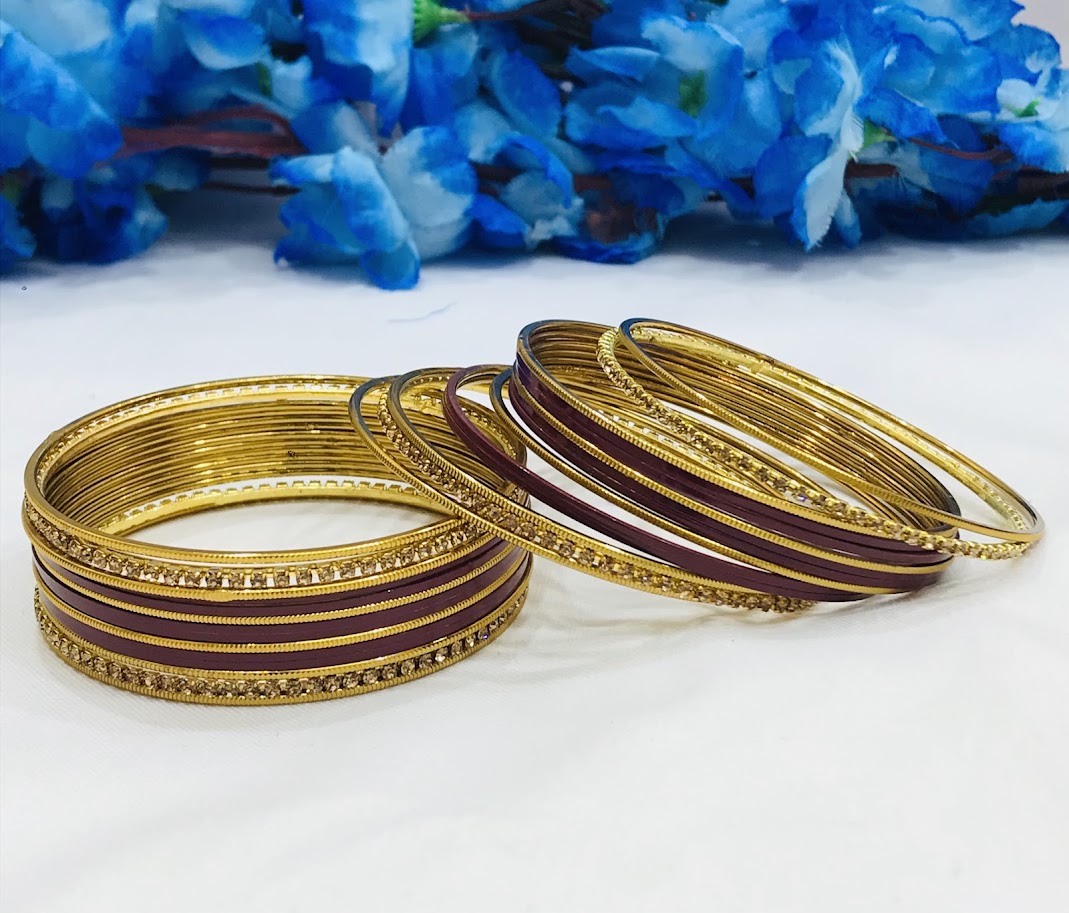 Party Wear Metal Bangles In Cotton Wood