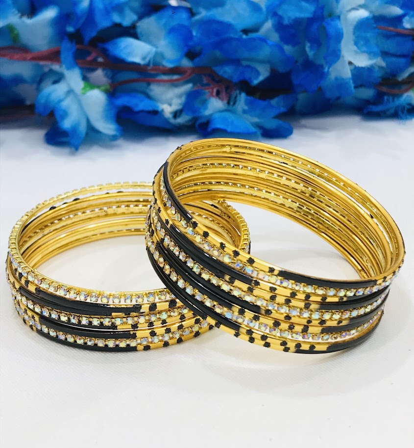 Resplendent Black color Gold Plated Metal Bangles For Women In Yuma
