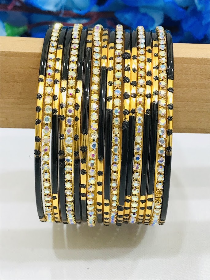 Black color Gold Plated Metal Bangles In Mesa