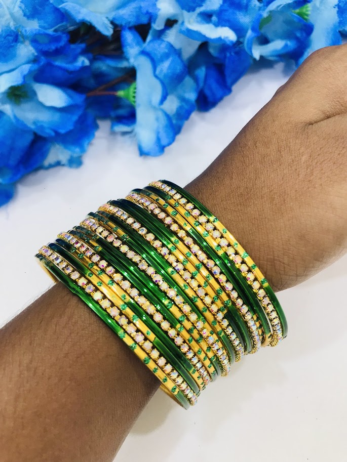Party Wear Metal Bangles In Suncity