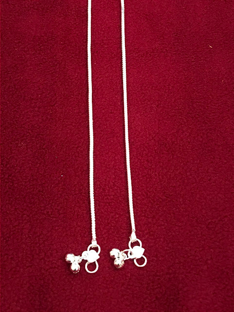 Lovely Silver Color Plain Anklets In USA