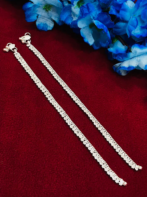 Exquisite Silver Color Anklets With Stone Work Near Me