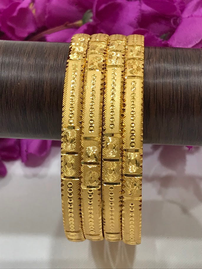 Traditional Look Wearing Bangles In USA