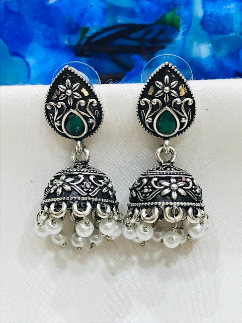 Beautiful earring cochise