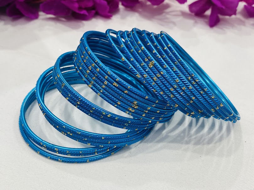 Alluring Golden Bangle Set For Women In USA