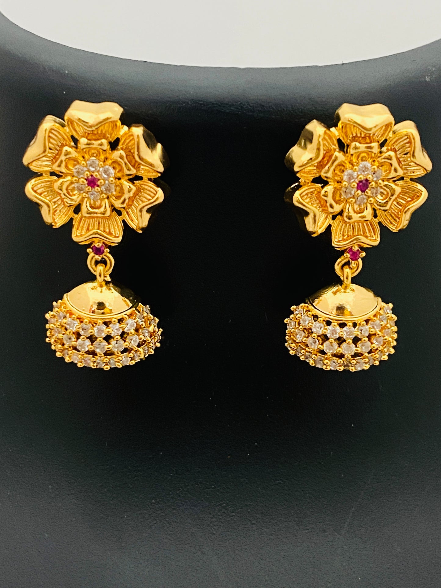 Gold Plated Necklace set For Womens In Glendale