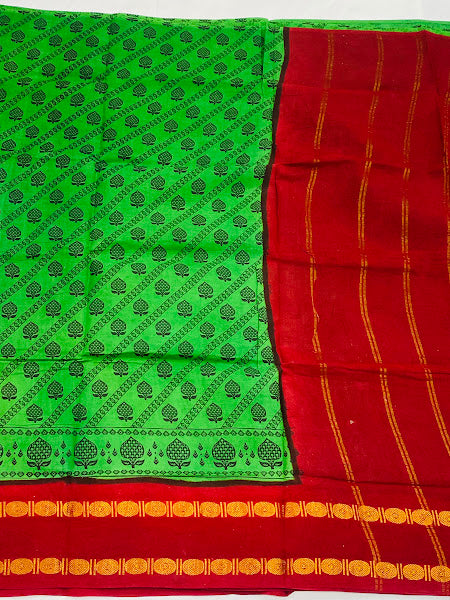 Green Color Pure Sungudi Cotton Saree With Red Contrast Zari Border In Phoenix