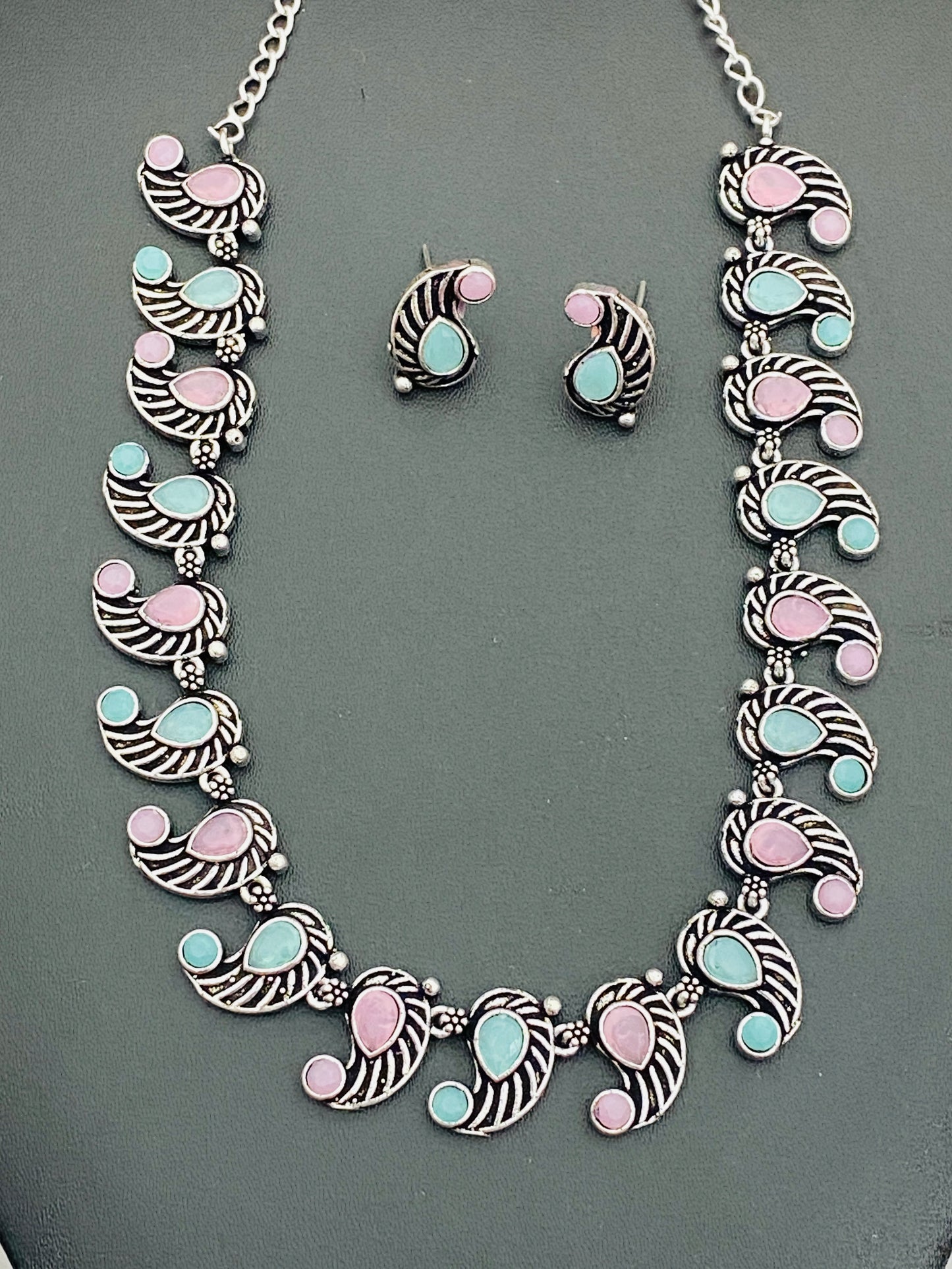 Mango Design Silver Toned Oxidized Necklace With Earrings In Mesa