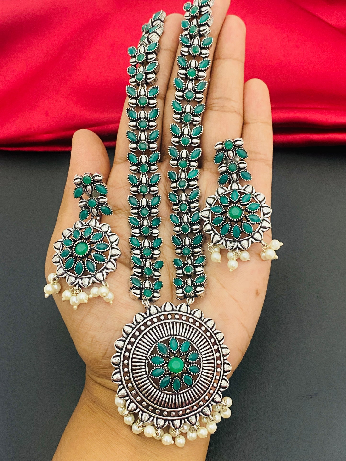 Emerald Stoned Leaf Design Silver Oxidized Necklace Near Me