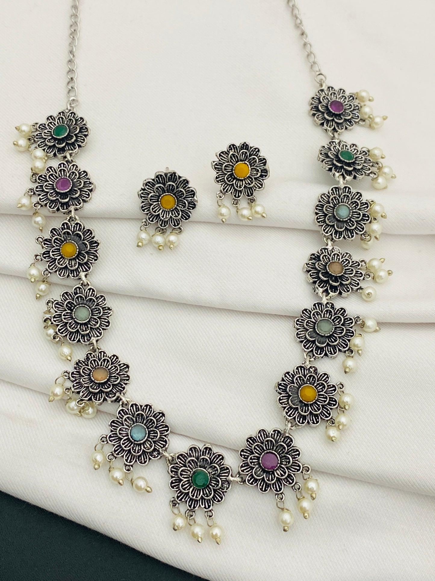 Stylish Flower Style Multistone Studded Oxidized Necklace with Earring Set