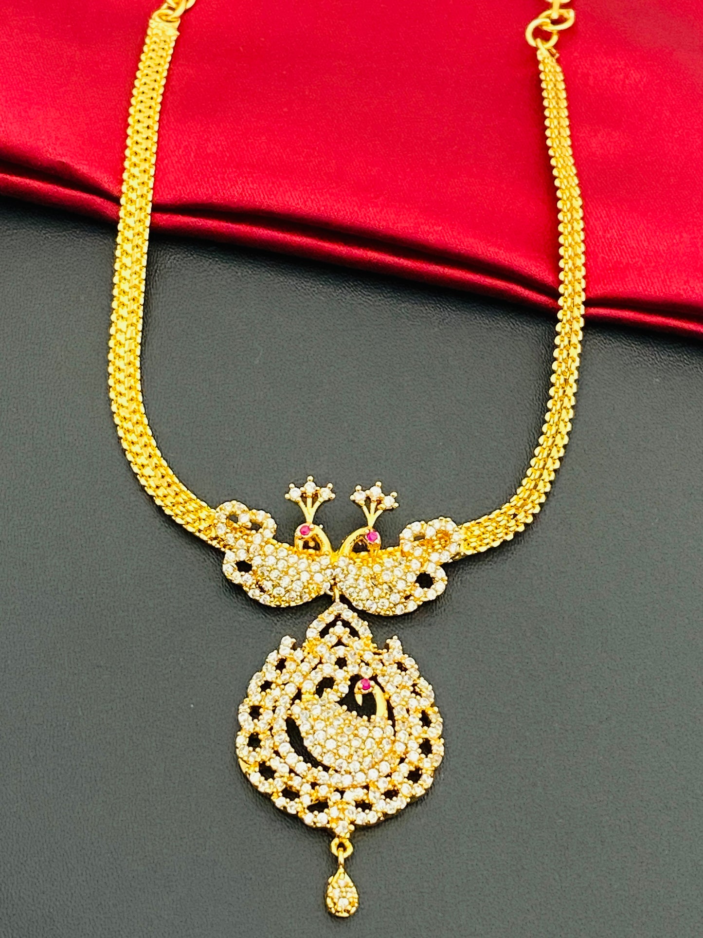 Appealing Gold Plated White Stoned Necklace Near Me