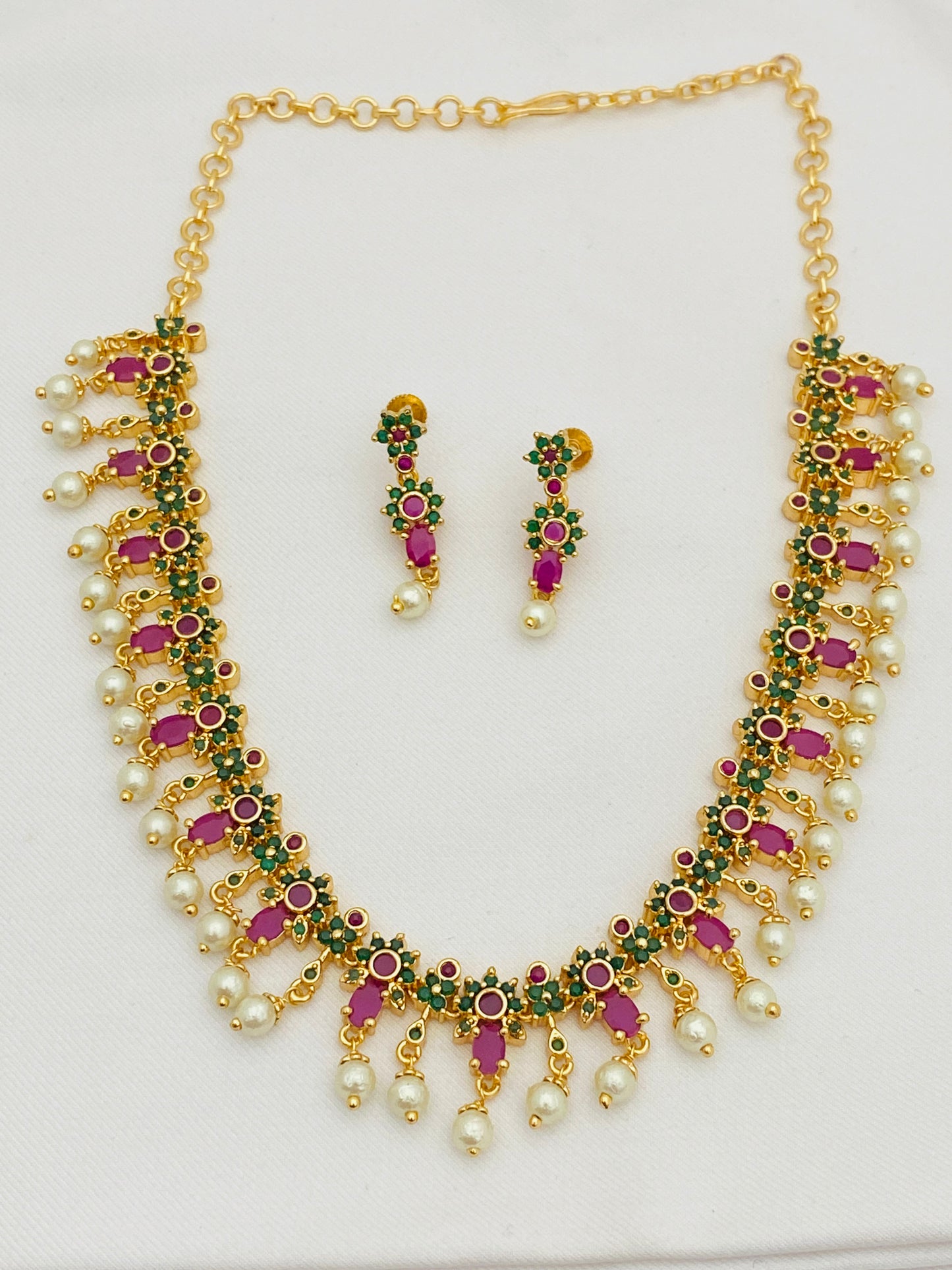 Gold Plated Floral Designed Party Wear Necklace And Earrings For Women In Happy Jack