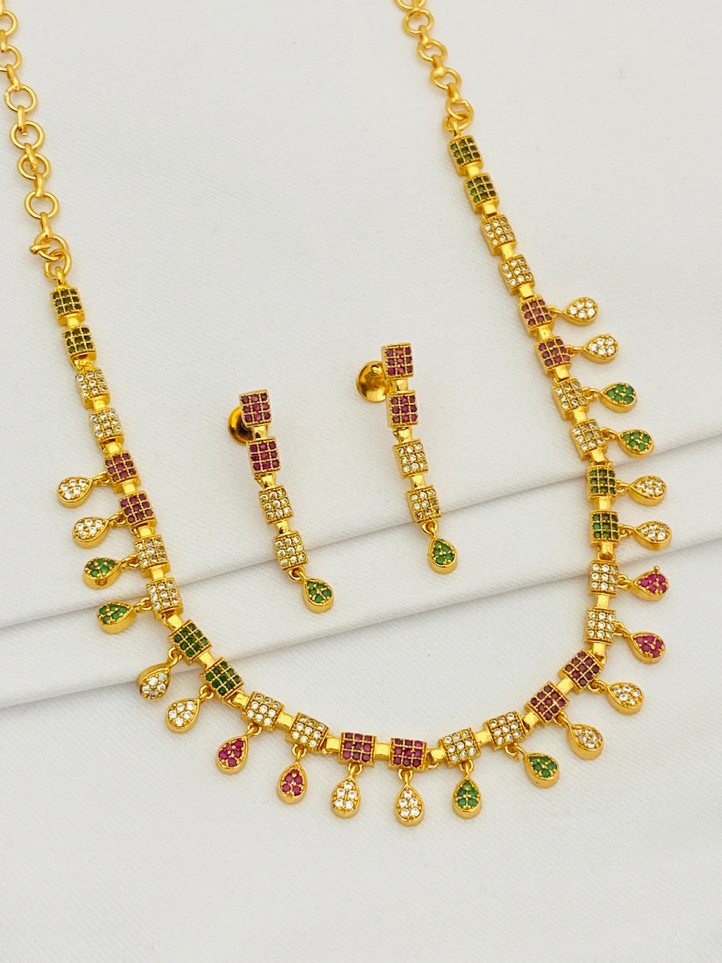 Alluring Multi Color Premium Necklace Near Me