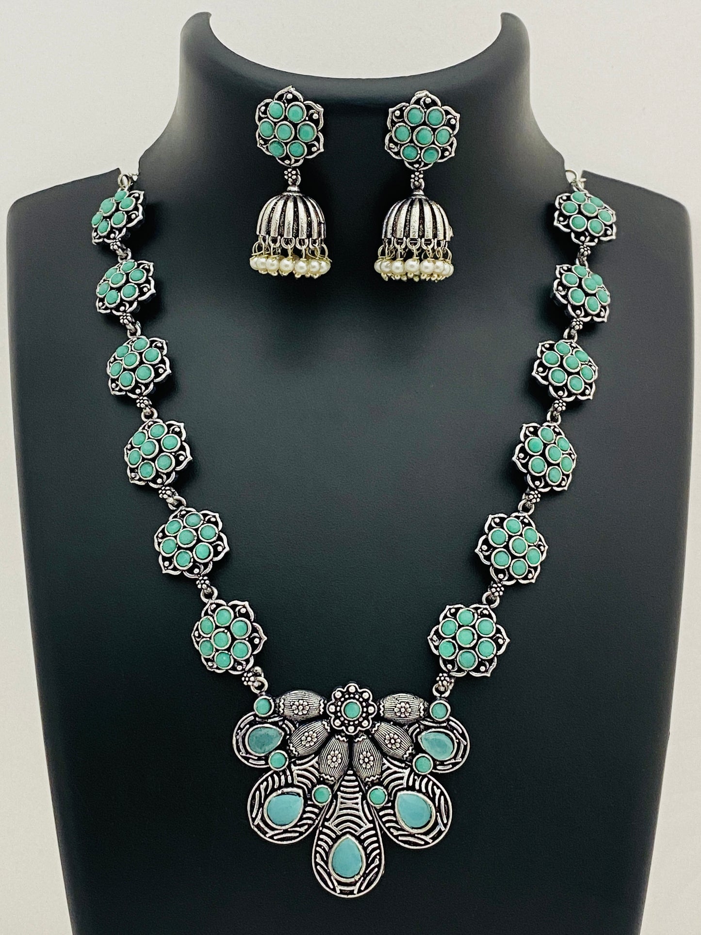 reen Stone Beaded Floral Designed Necklaces in Sedona