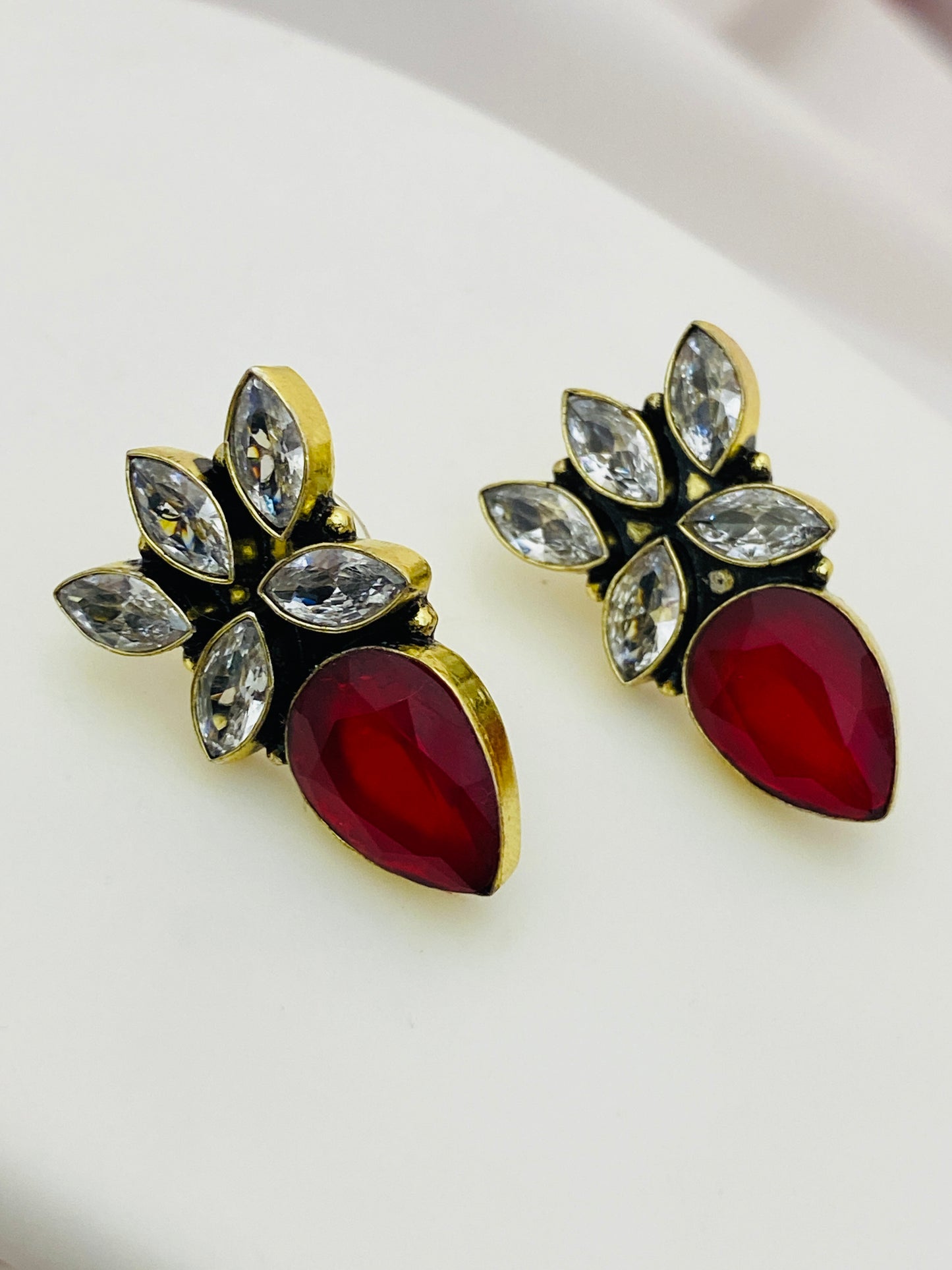 Silver Stone Beaded Floral Designed Stylish Stud Earrings Near Me