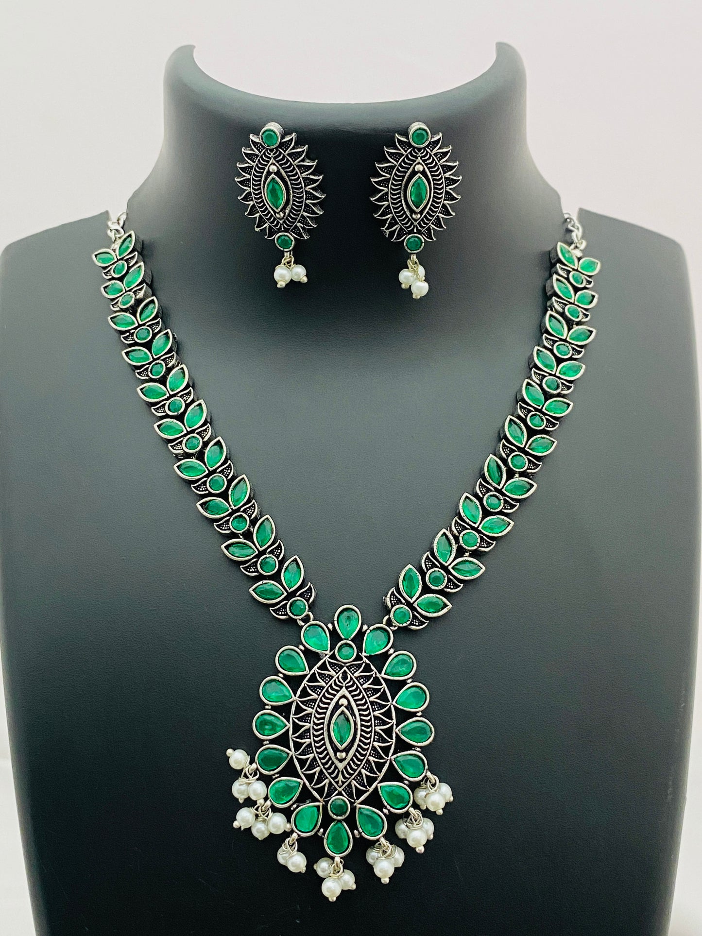Ethnic Oxidized Silver Necklace With Earrings in Sedona