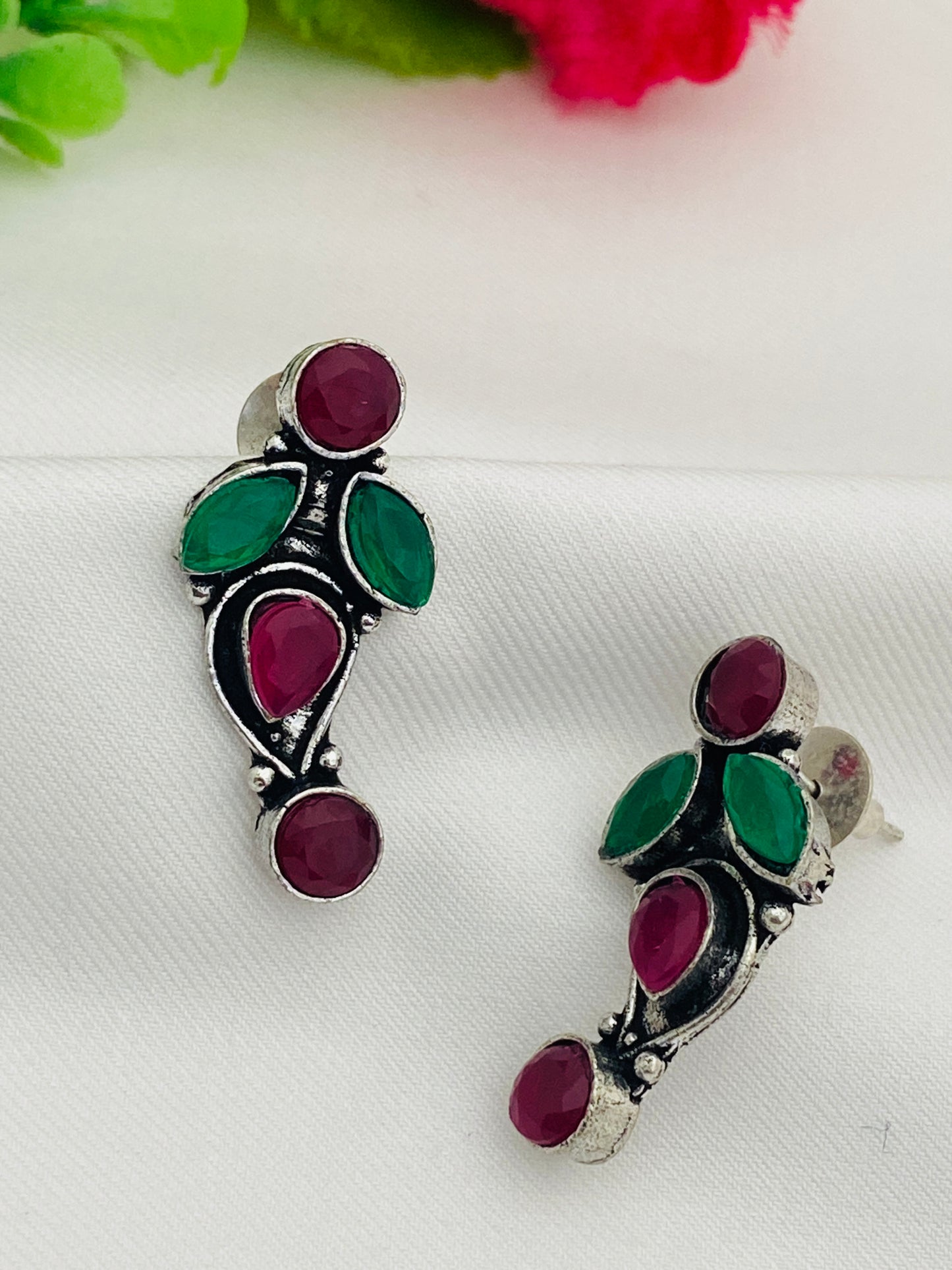 Dazzling Red And Green Color Designer Oxidized Earrings For women In Yuma