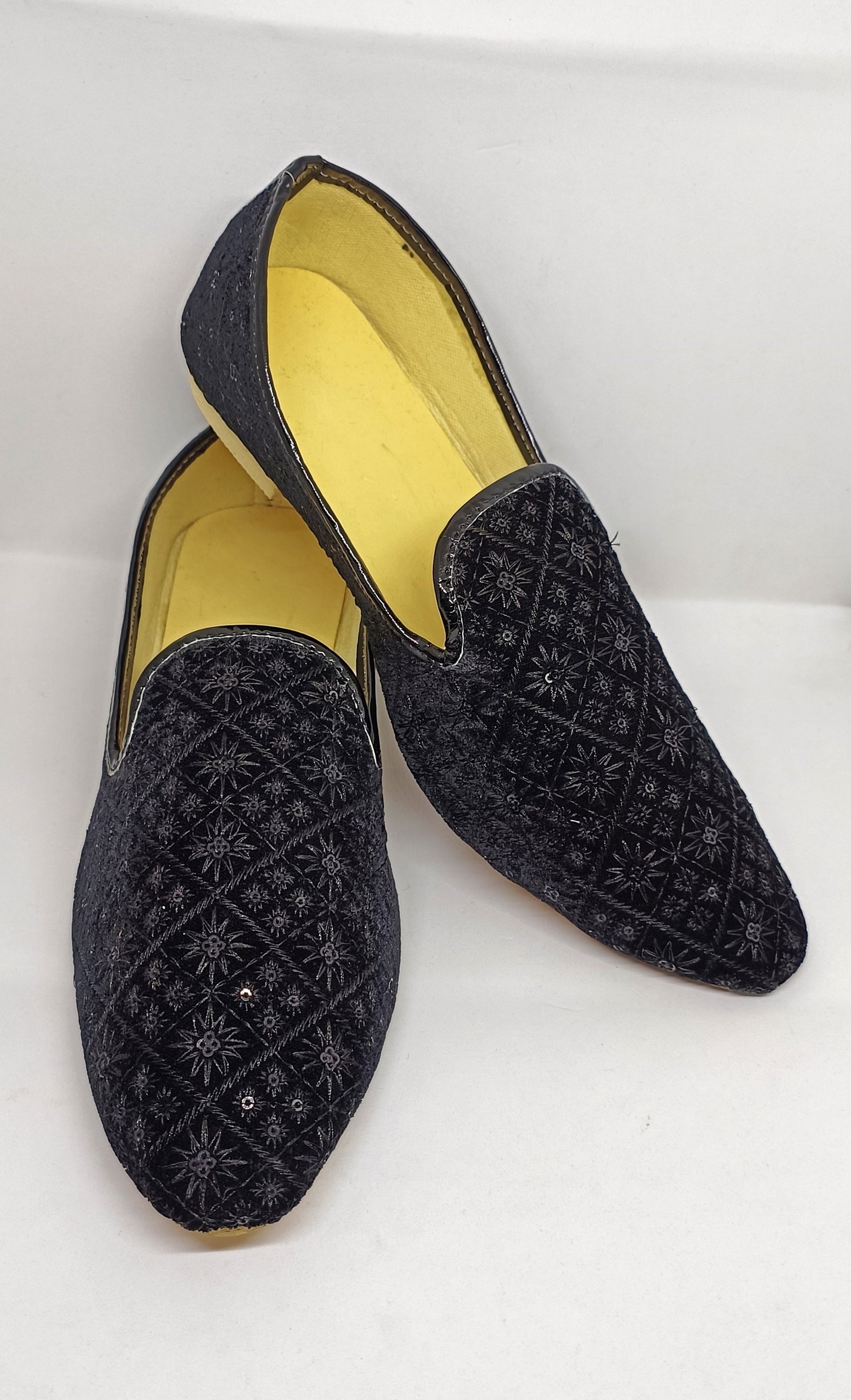Alluring Black Color Embroidery Work Mojaris Near Me