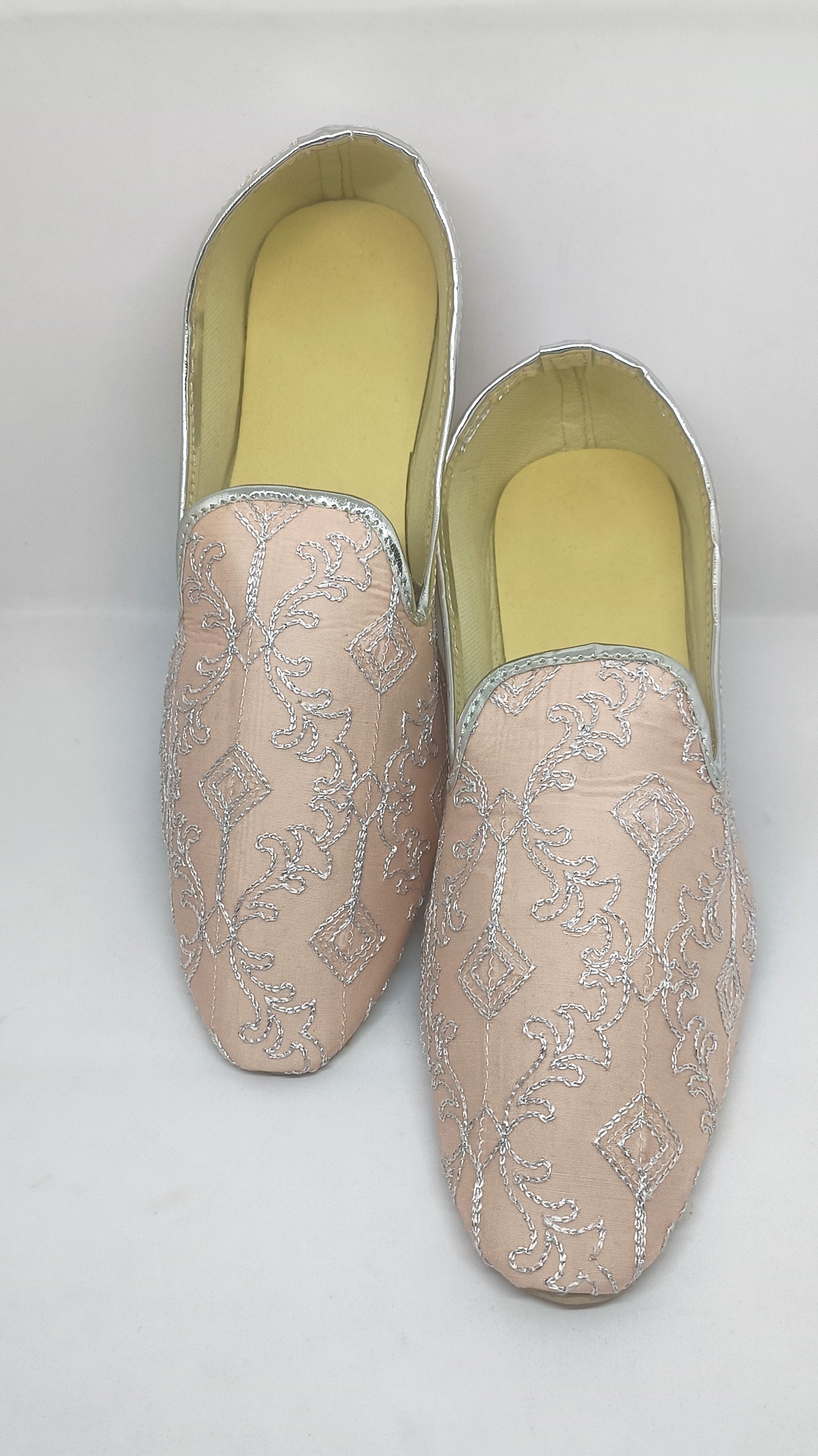 Beautiful Pink Color Embroidery Work Mojaris Near Me